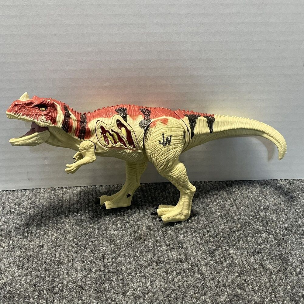 Jurassic World Carnotaurus Dinosaur Figure Hasbro 2015 Battle Damage 12 Inch Toy